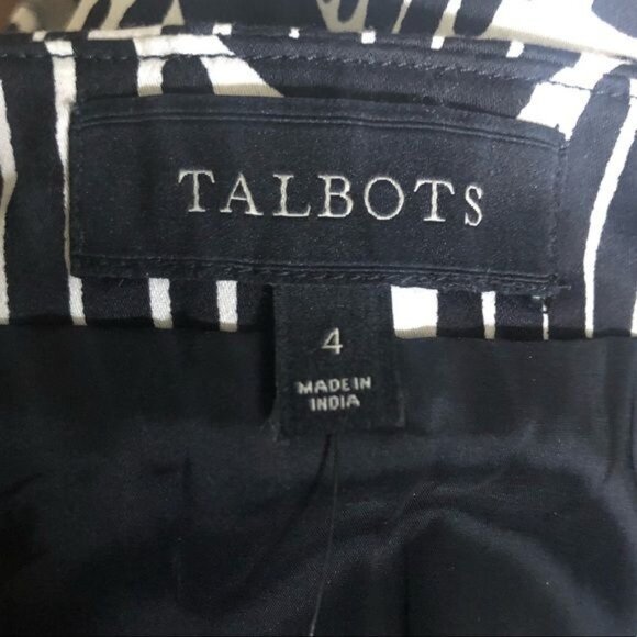 Talbots Black & White Geometric Pleated Lined Skirt Size 4 NWT - Picture 4 of 6